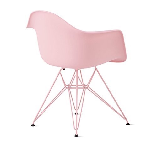 EAMES MOULDED PLASTIC ARMCHAIR  X HAY 