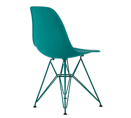 EAMES MOULDED PLASTIC CHAIR  X HAY